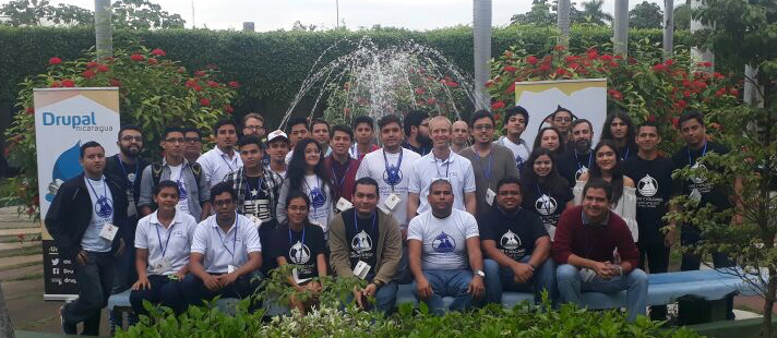 Group photo of DrupalCamp Lagos y Volcanes